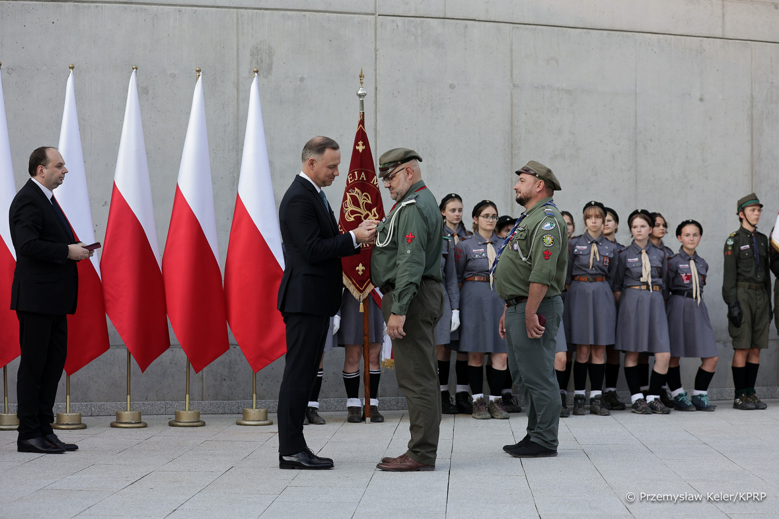 Złoty Krzyż Zasługi